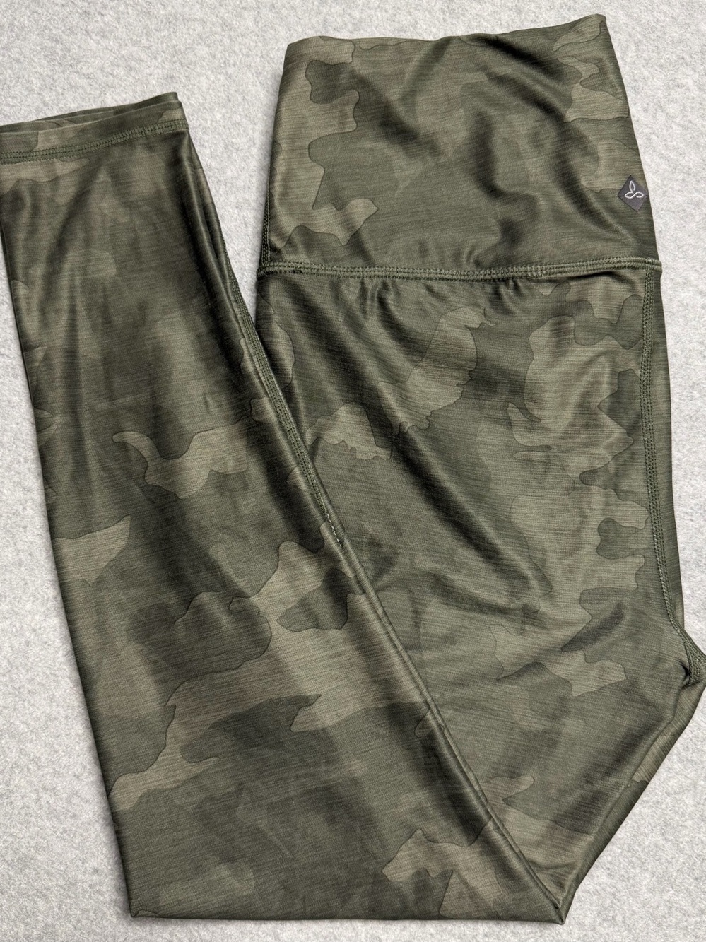 prAna Layna 7/8 Leggings Women’s L Sage Camo High Rise Yoga Workout
